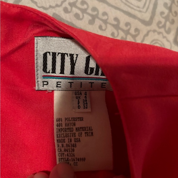 NWT City Girl Petites SIZE 4 Women’s Embroidered Blouse Bust 36” Length 22” - Picture 6 of 6